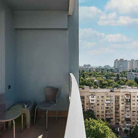 Premium Apartments Four Seasons Odessa Exteriör bild